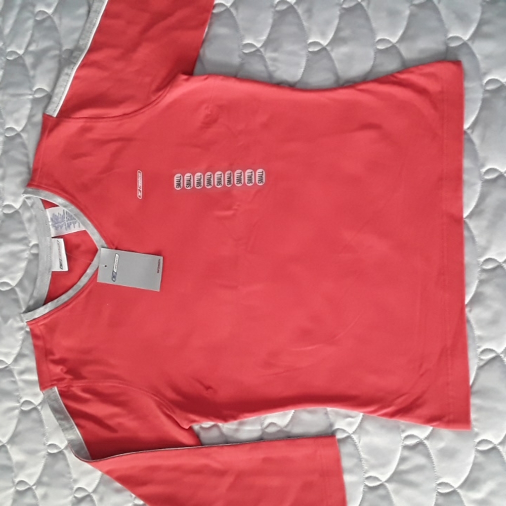 NWT Reebok V-neck 3/4 Sleeve Top, Coral Orange/red, Size S